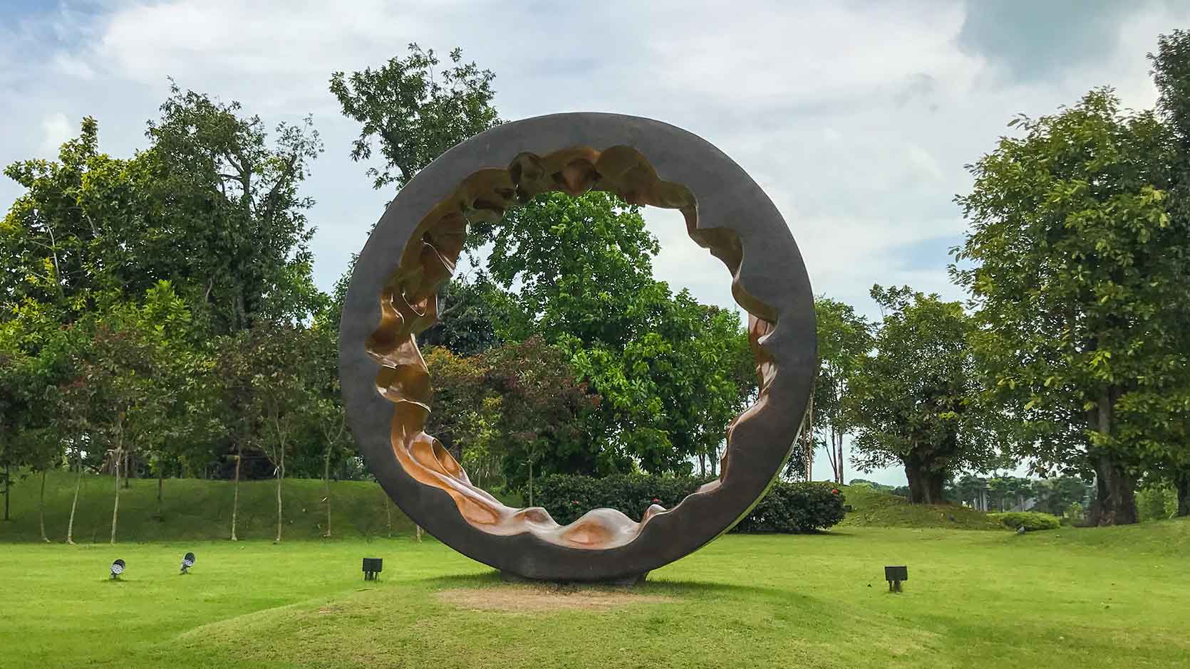 MOONGATE